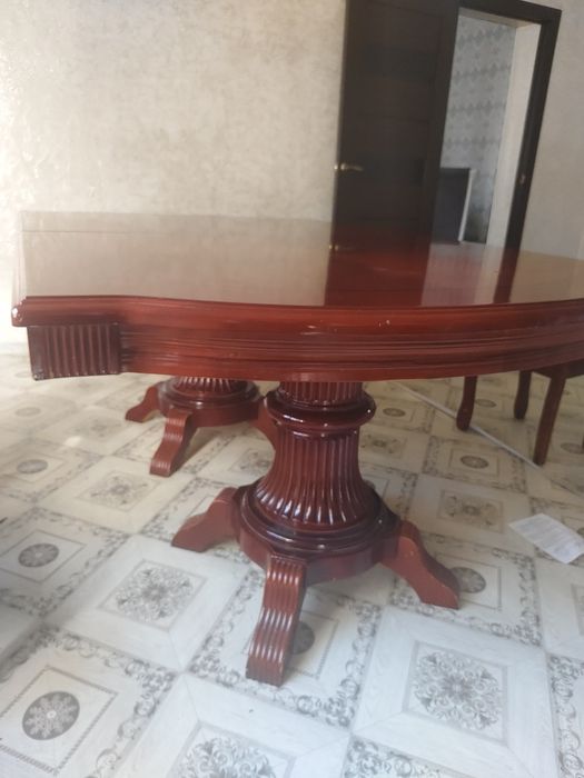 Продам стол отличного качество