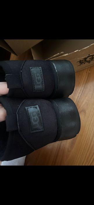 Ugg negre mărimea 36