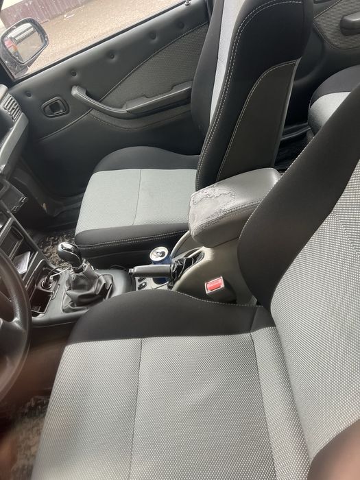 Проется машина Нексия