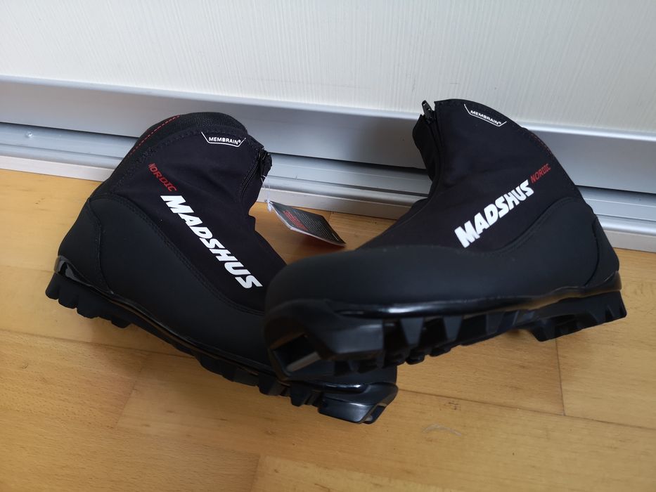 Clapari noi ghete ski fond tura Madshus Nordic crosscountry schi NNN