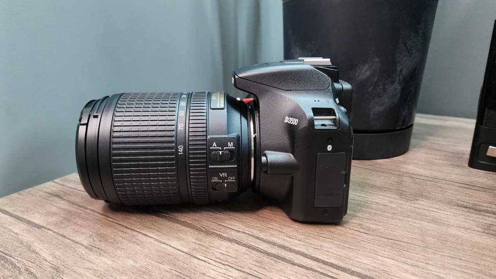 Продам Nikon D3500 в отличном состоянии.