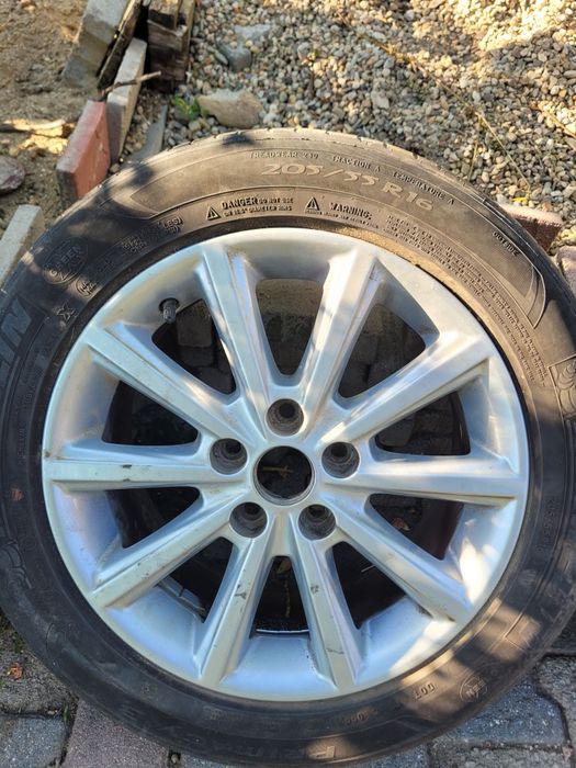 Jante Ford  16  205 55 r16