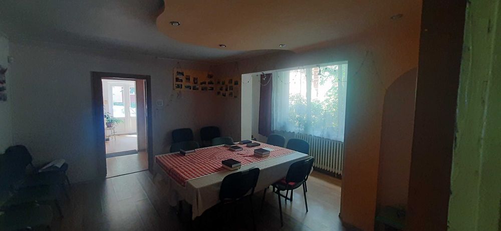 De inchiriat apartament cu doua camere, spatiu pentru birou