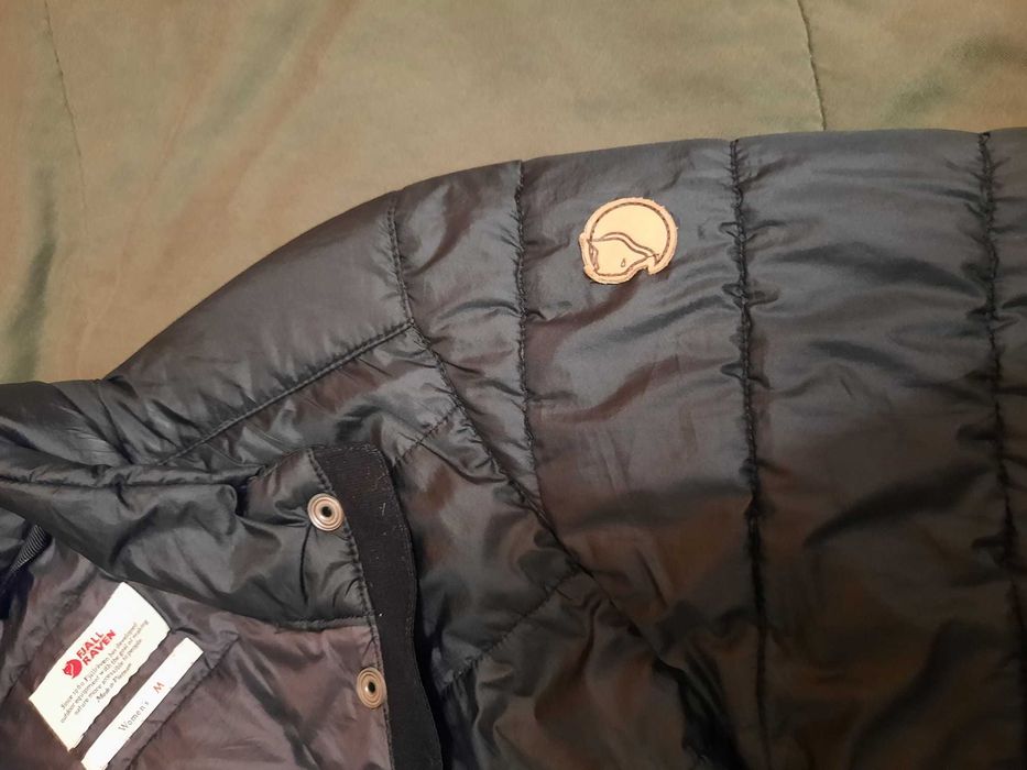 Дамска лека Пухенка Fjall Raven