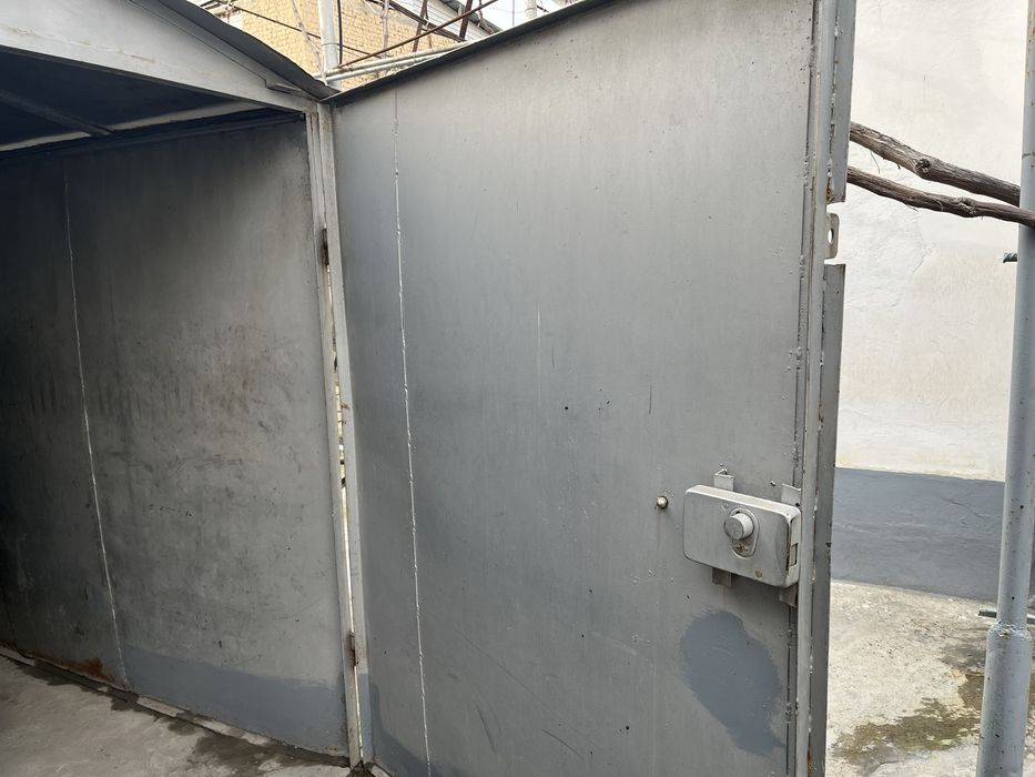 Гараж в оличном состояний