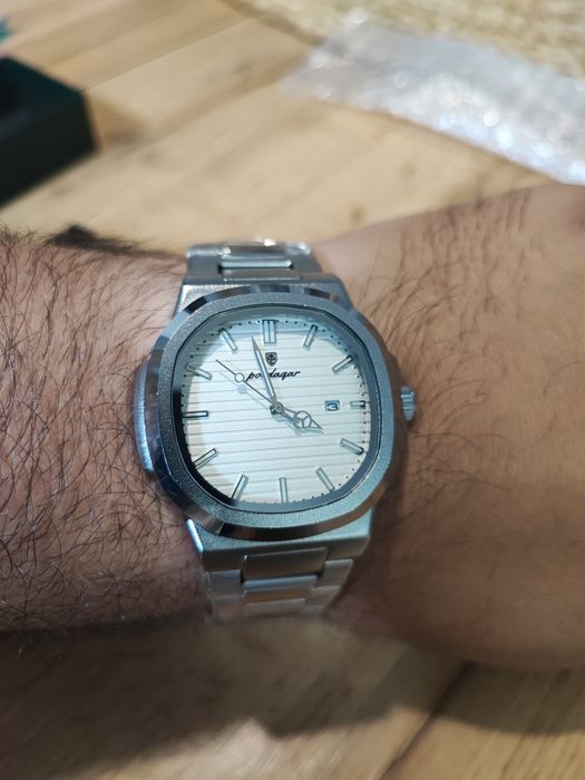 Hugo Poedagar. Ръчен Часовник