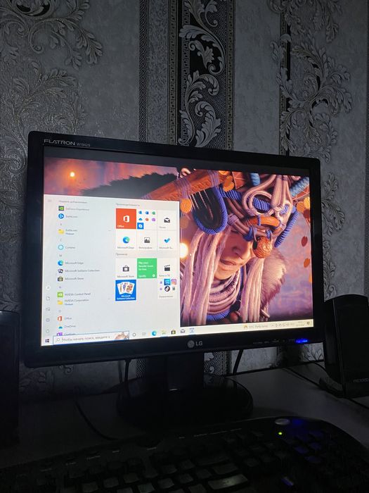 Продаю монитор LG 1942
