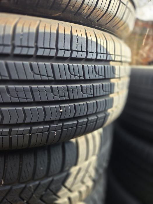 2бр. 215 60 16 Dunlop всесезонни.