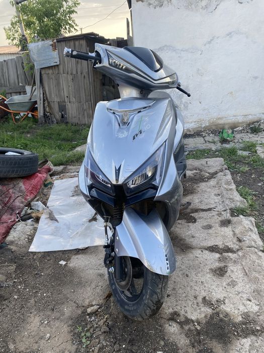 Продам скутер м10