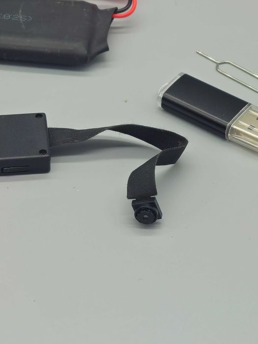 Мини камера с лентов обектив,външна батерия,за дискретен монтаж!