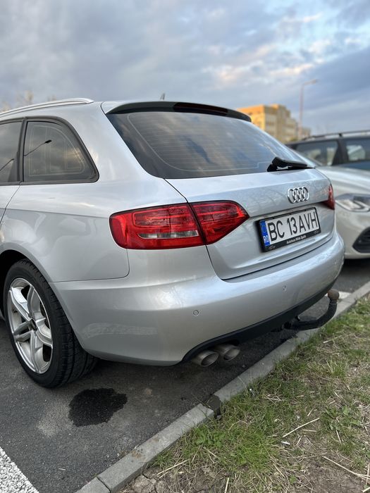 VÂND AUDI A4 B8 2009-2.0 TDI