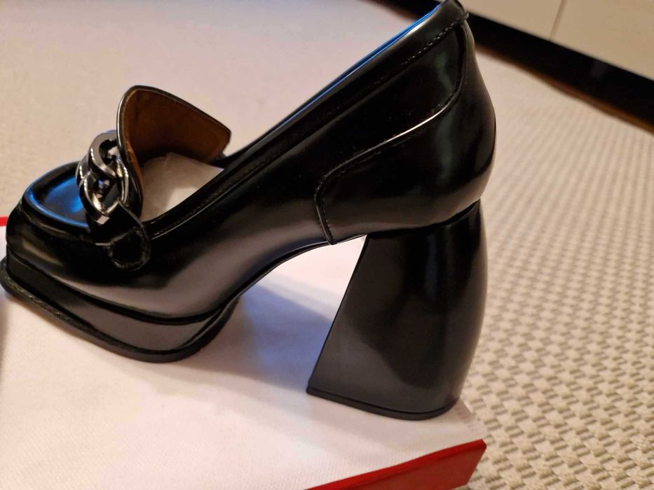 Pantofi Benaza marimea 37