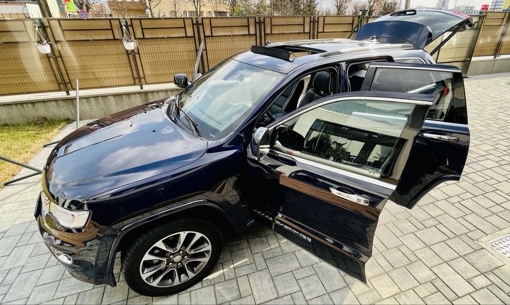 Vand Jeep Grand Cherokee SI *3.0 TD AT Overland 2018*, motor defect.