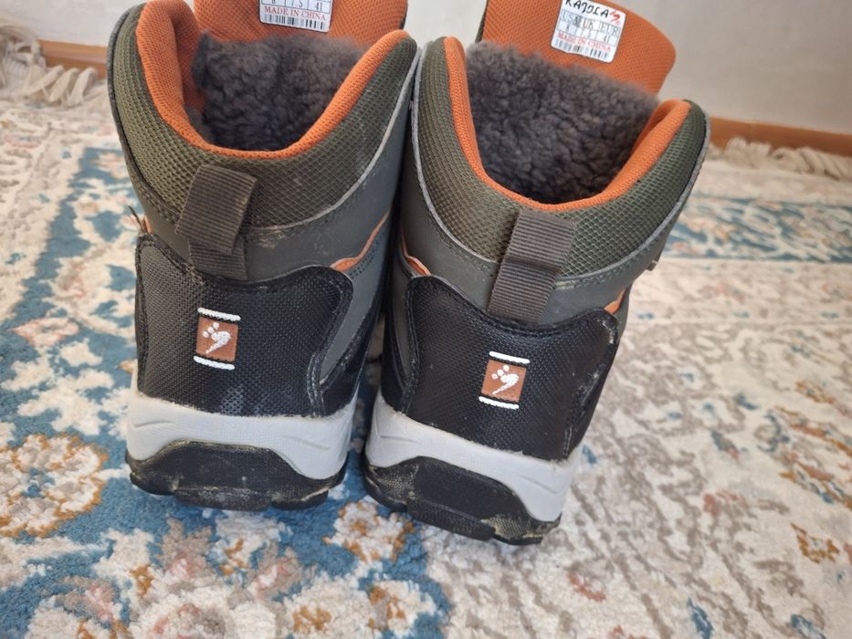 Ботинок зимние .