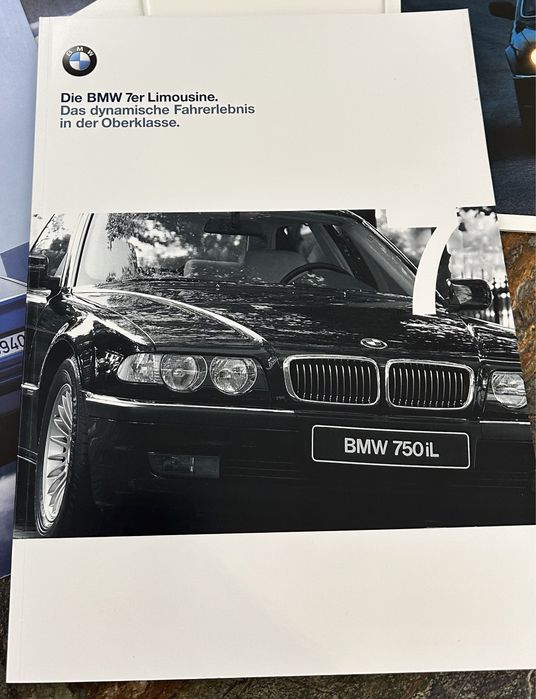 Carte prezentare BMW Seria 7 E38