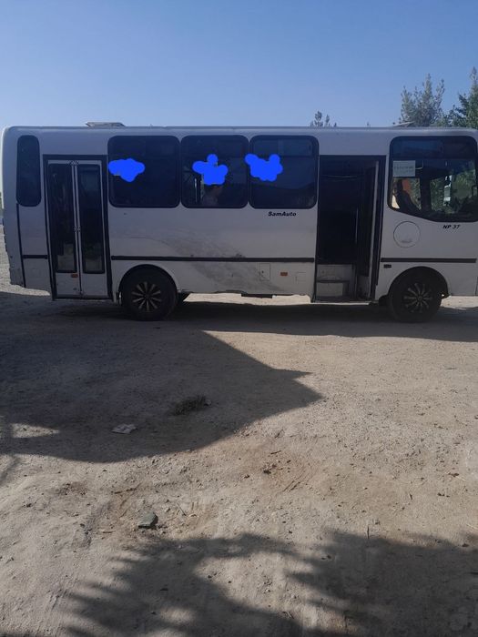 Isuzu  SAZ avtobus