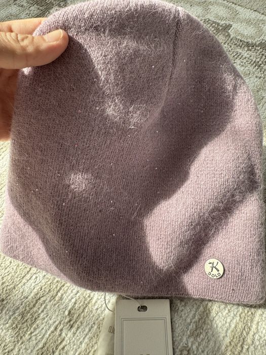 Срочно продам женскую шапку