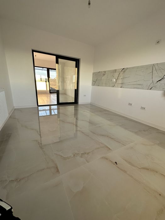 Casă 5 camere, 2 băi, Popas Păcurari - Soleia str. Lacului GARAJ 145mp