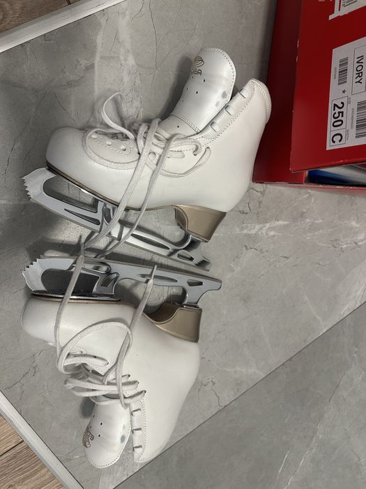 Продам коньки Edea Chorus (белые) профессиональный