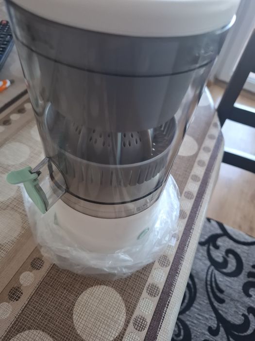 Сокоизтисквачка електрическа