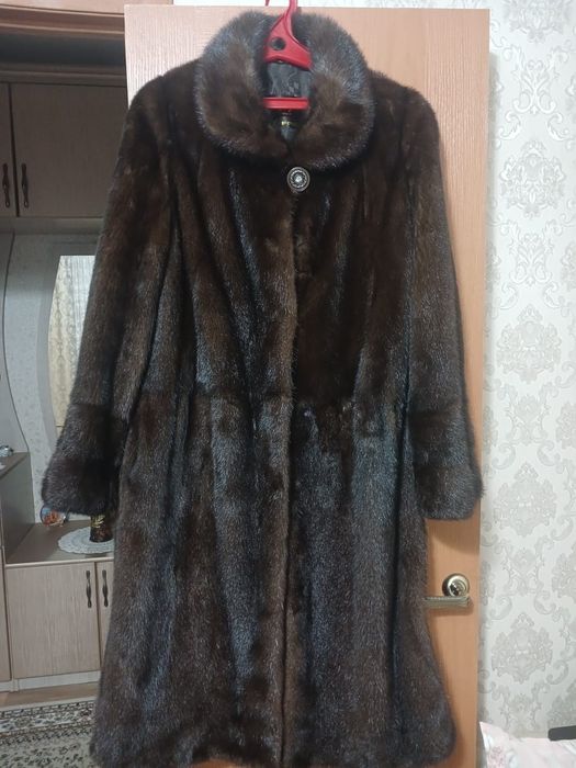 Продам, шуба норковая.