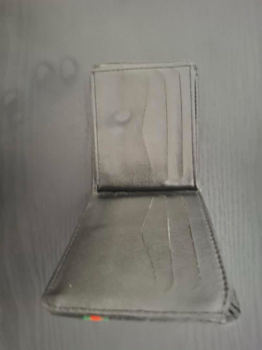 portofel gucci nou