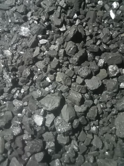 Уголь комочки  берёза мешками 2000тг.