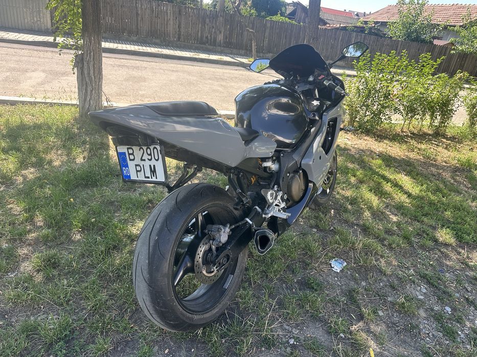 HONDA CBR 600 F4 2004