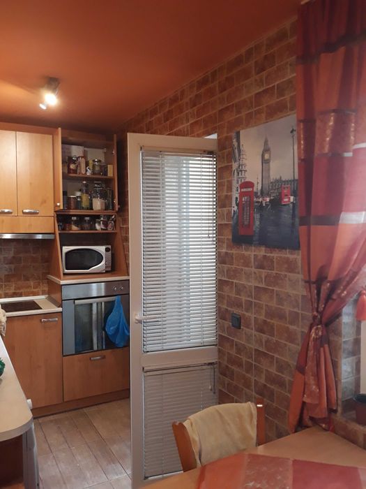 Търсим съквартирантка за самостоятелен апарартамент до Гранд мол