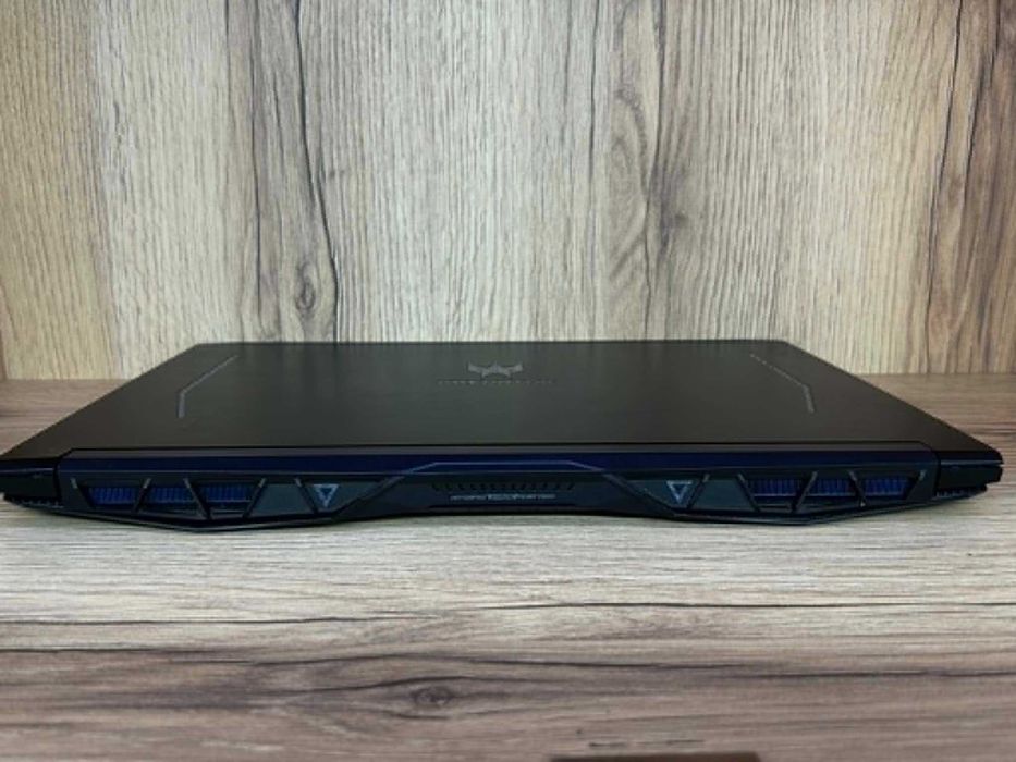 Лаптоп Acer Predator PH317-53-758NA Helios 300  / Като нов