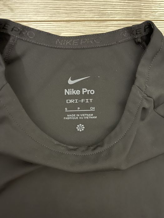 Дамско горнище Nike Pro размер S