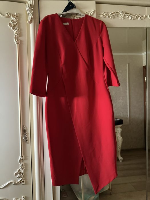 Женская одежда, платья, рубашки, кофты