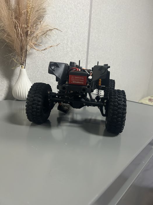 Продам шасси для радиоуправляемой модели  1/10