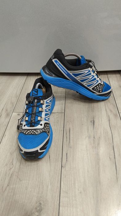 Salomon mărimea 41.5