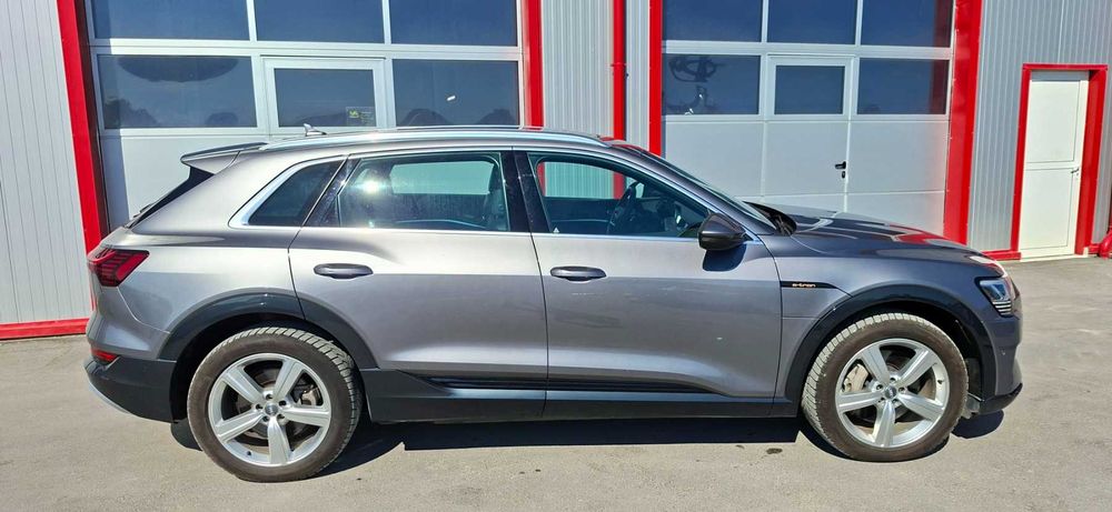 AUDI Etron 55 2019