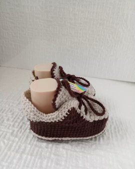 Пинетки, ботиночки, кедики с люверсами.