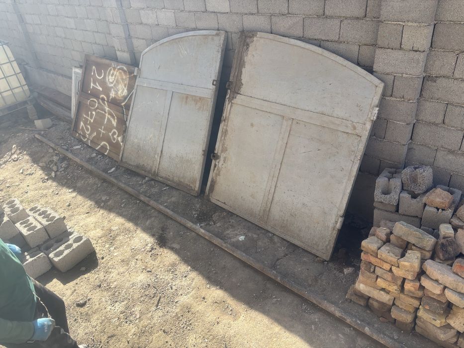 Darvoza va temir eshiklar