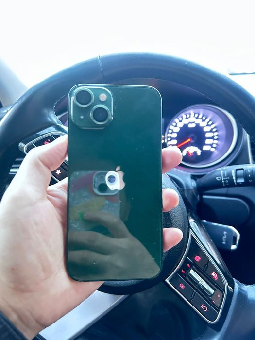 Продам айфон 13 а идеальном состоянии