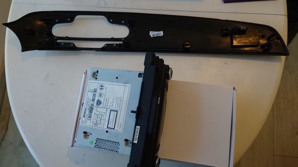 Радио и CD музикална уредба за Алфа Ромео Жулиета