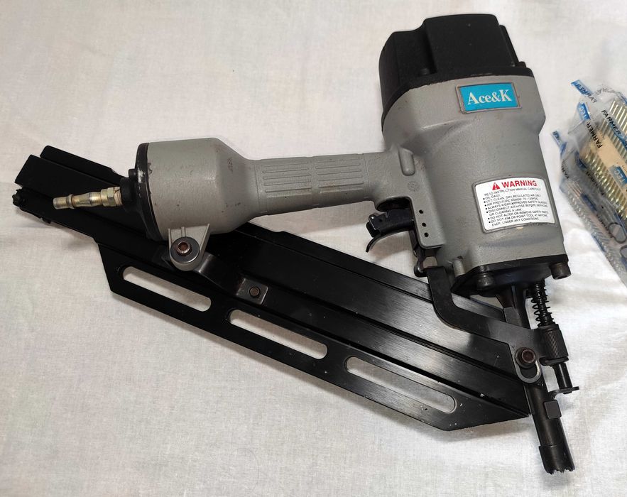 Ace&K Пневматичен такер за пирони 50-90 мм произведен във UK