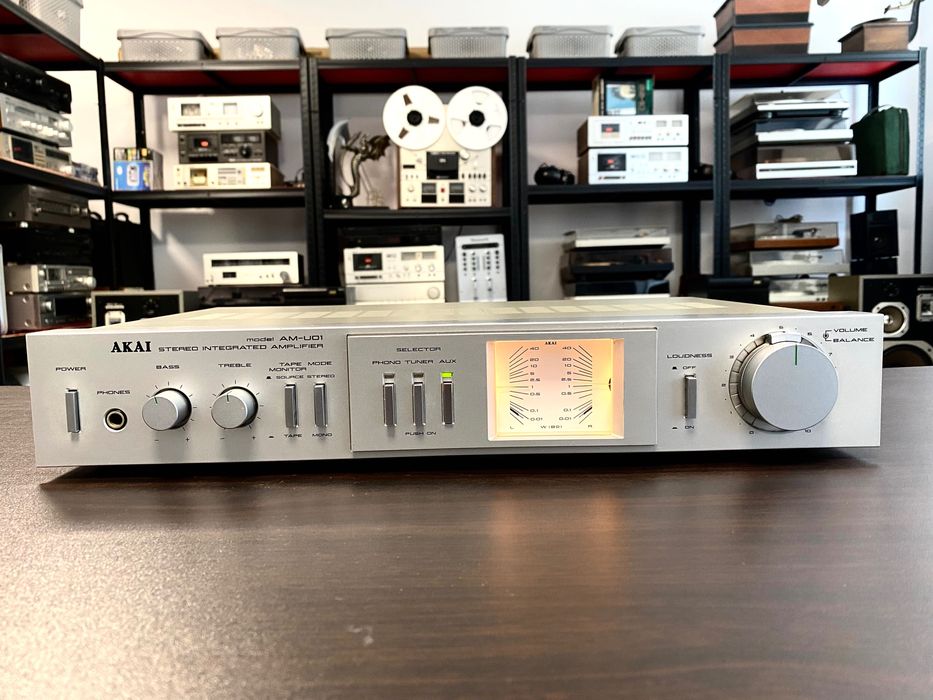Vintage усилвател Akai/2