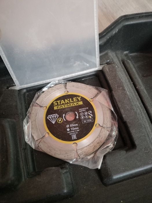 Vând Stanley Fatmax 650w