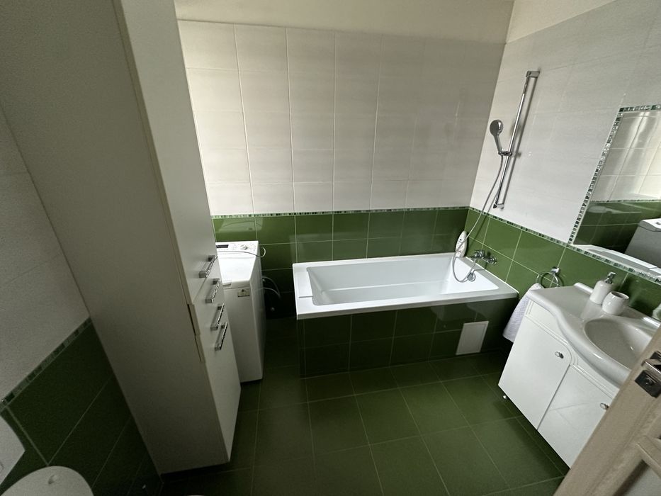 De închiriat apartament 2 camere Giroc calea timisoarei ,balcon (direct de la propietar )