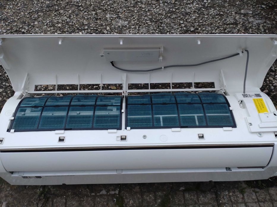 Климатик Tesla 18