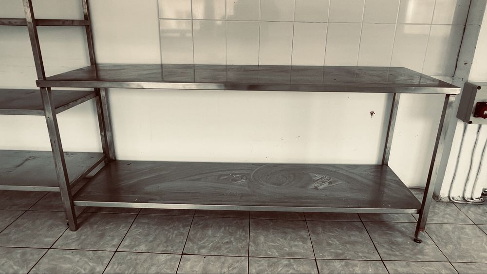 Vand raft si masa de inox, mașina desamburit vișine