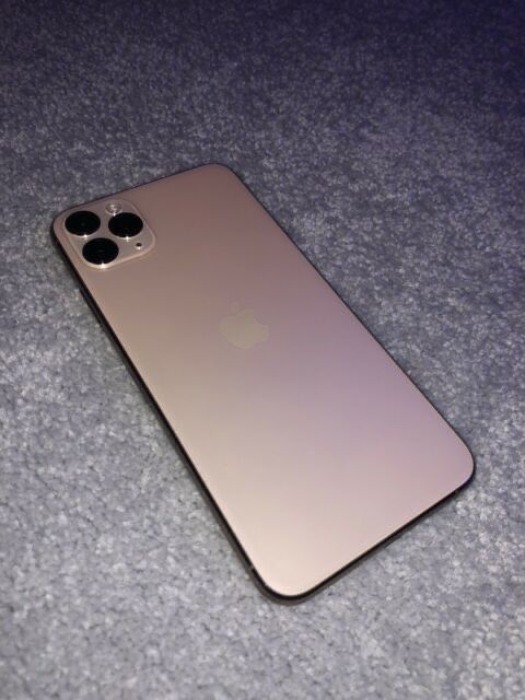 iPhone 11 pro Gold