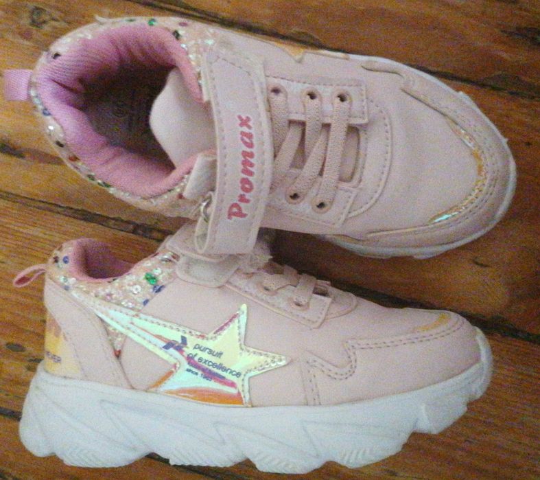 Обувь на девочку