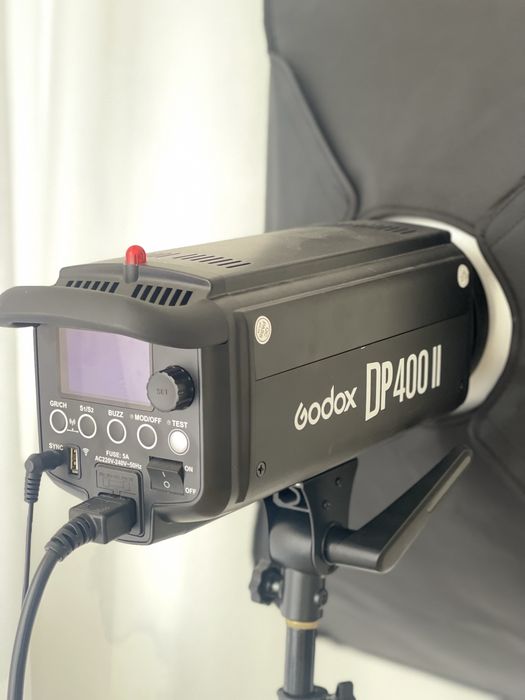 Продам godox dp400ii