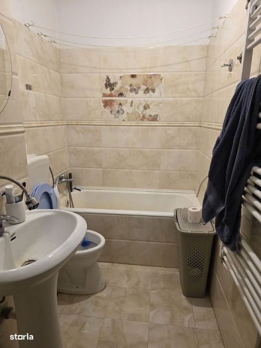 Titan, 10 minute metrou, chiar la parcul Titanii, pe Prisaca Dornei