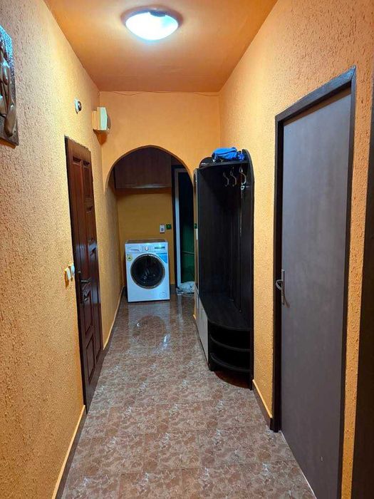 Продава се Двустаен апартамент в Лом - 60 кв.м за 680 €/кв.м - Снимка #3